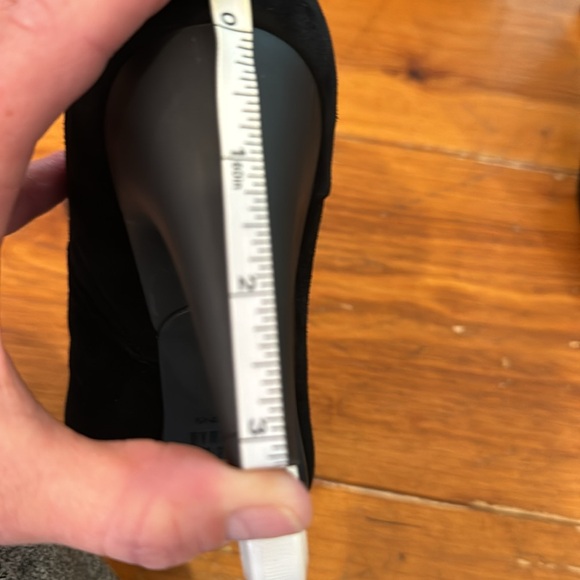 Stuart Weitzman Spiffymuse black suede booties. Size 6 1/2 - Picture 6 of 7